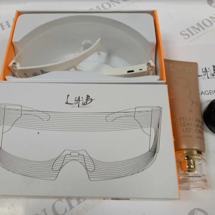 LAB LIFE + BEAUTY ANTI AGEING EYE MASK 4406866Simon Charles Auctioneers