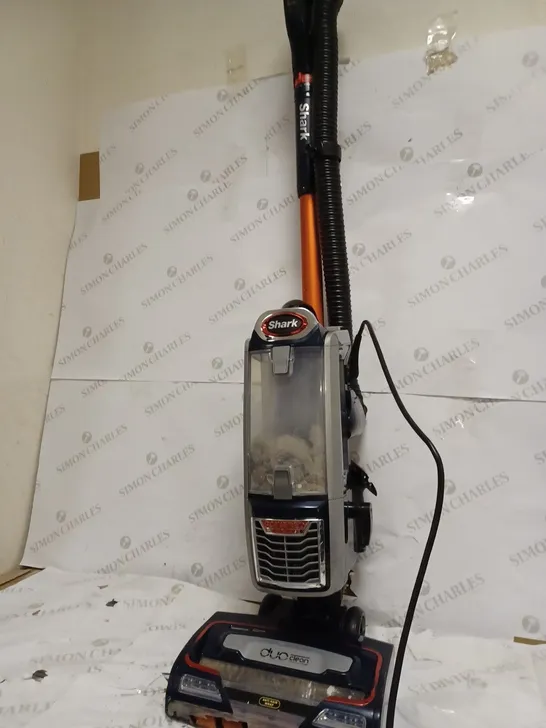 SHARK UPRIGHT VACUUM CLEANER