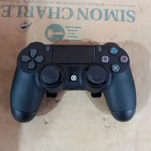 SCUF PS4 CONTROLLER WITH TWO BACK PADDLES