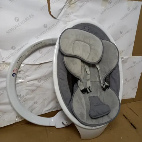 MUNCHKIN BLUETOOTH ENABLED LIGHTWEIGHT BABY SWING