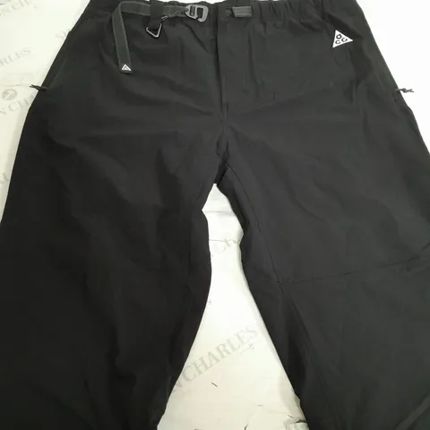 NIKE ACG BLACK PANTS - XL