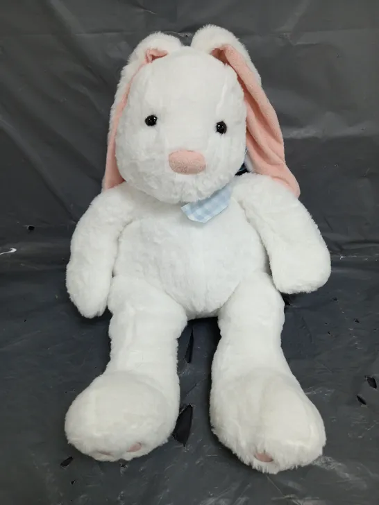 LOT OF APPROXIMATELY 6 EASTER CUDDLY BUNNIES IN WHITE