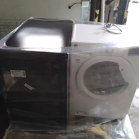 HOOVER H-WASH 300 FREE STANDING WASHING MACHINE AND RUSSELL HOBBS RHCF198B BLACK 198 LITRE FREESTANDING CHEST FREEZER