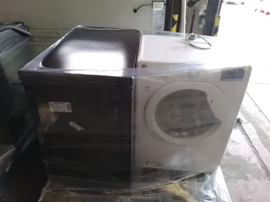 HOOVER H-WASH 300 FREE STANDING WASHING MACHINE AND RUSSELL HOBBS RHCF198B BLACK 198 LITRE FREESTANDING CHEST FREEZER