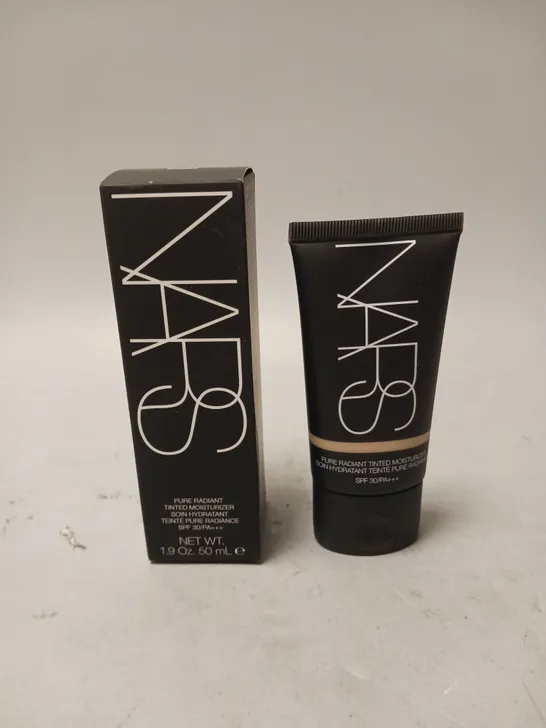 BOXED NARS PURE RADIANT TINTED MOISTURIZER IN MEDIUM 0 MYKONOS 50ML