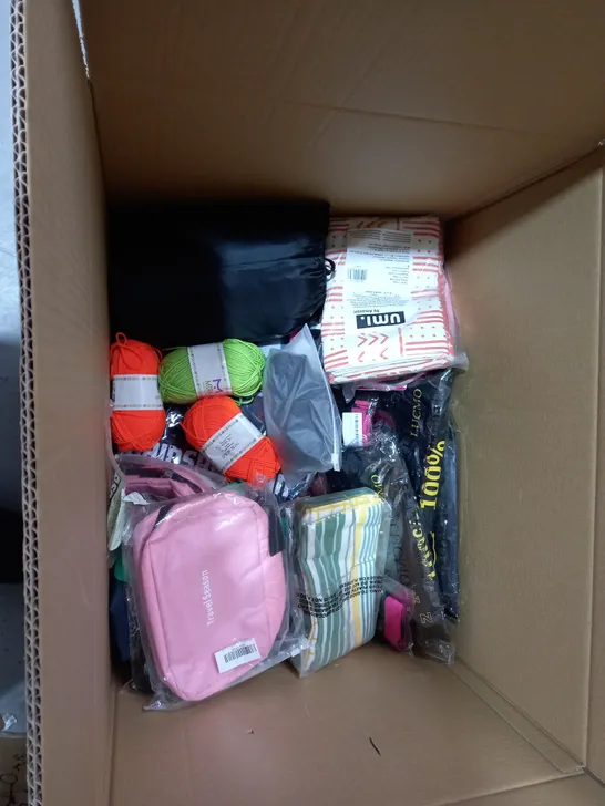 BOX OF APPROXIMATLY 20 ASSORTED HOUSEHOLD PRODUCTS TO INCLUDE ZAMBOO FUSSACK, CHAINSAW BACKPACK AND BLACKOUT CURTAINS ETC