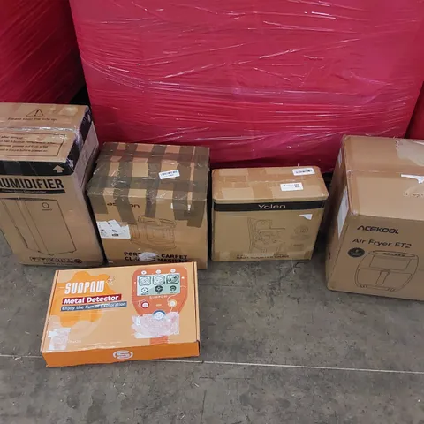PALLET OF ASSORTED ITEMS INCLUDING: AIR FRYER, DEHUMIDIFIER, BOOSTER SEAT, PORTABLE CARPET CLEANER MACHINE, KID'S METAL DETECTOR 