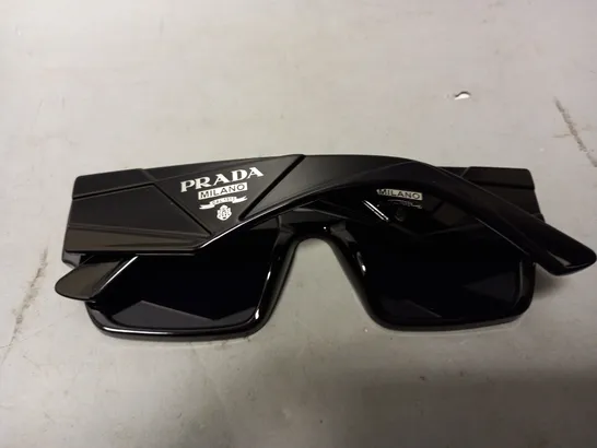 BOXED PRADA SPR122 SUNGLASSES