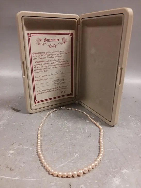 ELIZABETHAN SIMULATED PEARL NECKLACE 