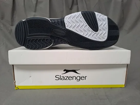 BOXED PAIR OF SLAZENGER TENNIS SHOES IN WHITE/NAVY UK SIZE 11