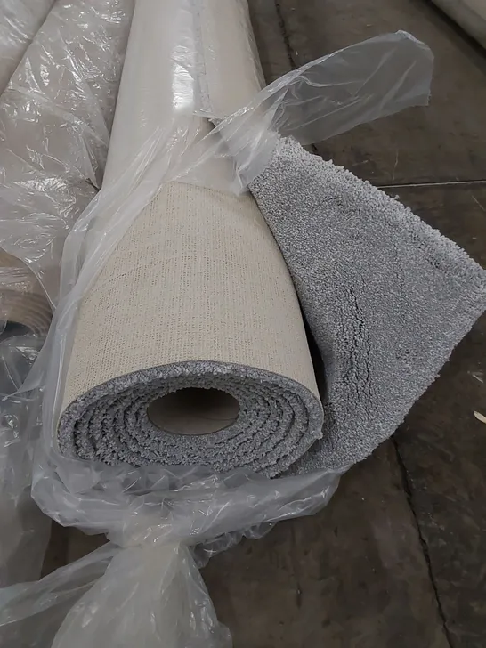 ROLL OF QUALITY CARPET // SIZE UNSPECIFIED 