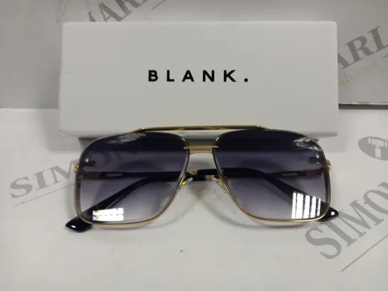 BOXED PAIR OF BLANK GLASSES