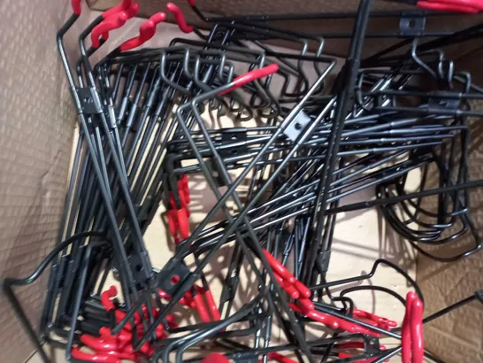 BOX OF APPROXIMATELY 30 LABORATORY STANDS IN BLACK/RED