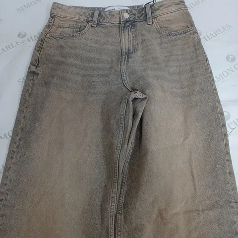 BERSHKA BAGGY DIRTY JEANS - EUR 36 