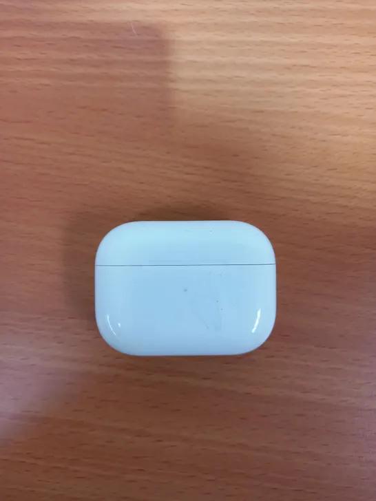 APPLE AIRPODS PRO