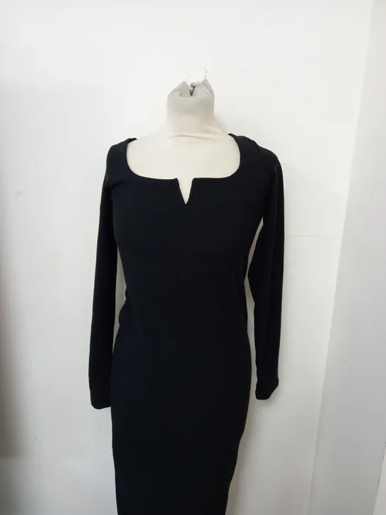 NEW LOOK V-NECK DRESS IN BLACK SIZE 8