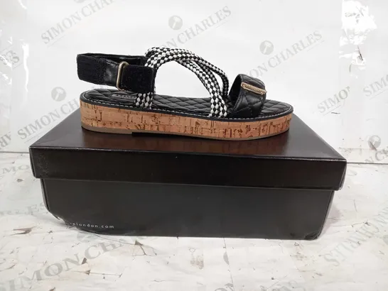 BOXED PAIR OF DUNE LONDON ROPE PLATFORM SANDALS IN BLACK/WHITE UK SIZE 6