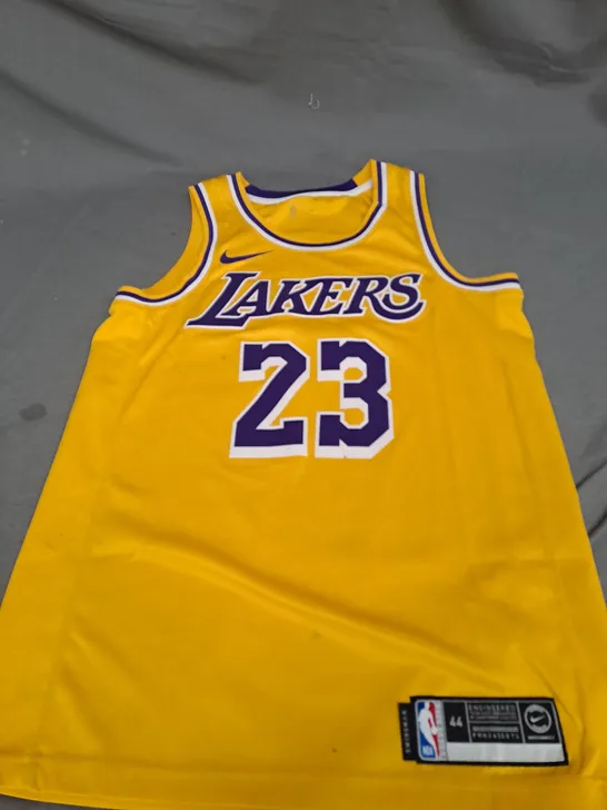 NIKE LA LAKERS JERSEY WITH JAMES 23 SIZE M