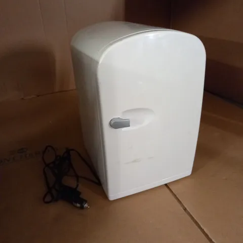 MINI FRIDGE WITH CAR POWER CABLE