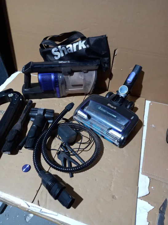 SHARK CORDLESS STICK VACUUM IZ390UKTQ