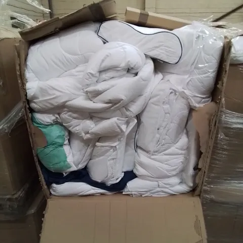 DOUBLE PALLET CONTAINING VARIOUS PILLOWS, DUVET AND BEDDING SOFT FURNISHINGS ETC.