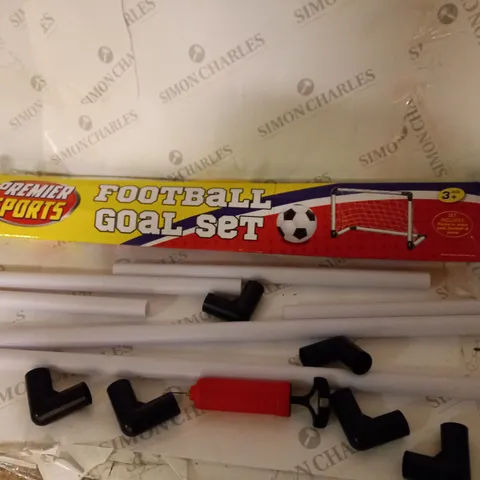 BOXED FOOTBALL GOAL SET