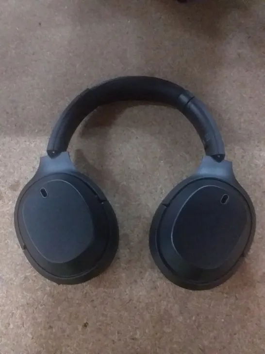 LINDY BNX-80 WIRELESS NOISE CANCELLING HEADPHONES