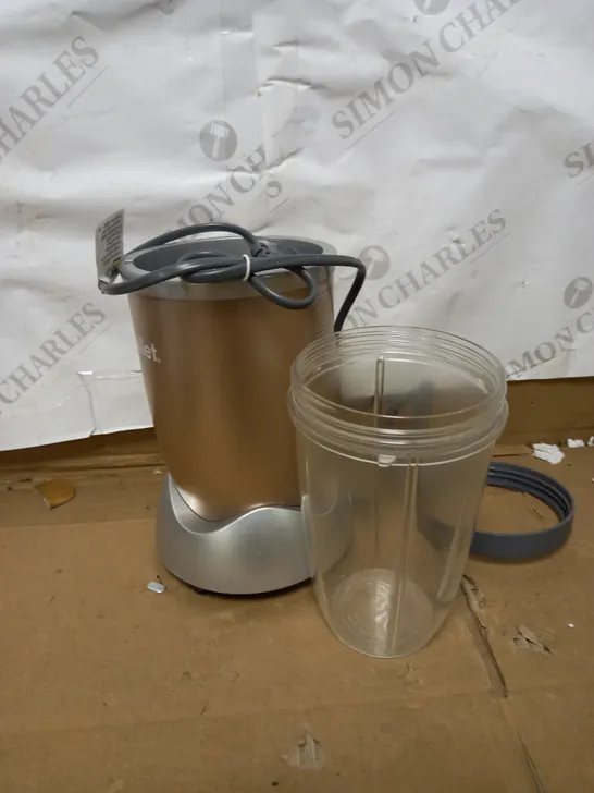 NUTRIBULLET 900W BLENDER CHAMPAGNE MULTI-FUNCTION SMOOTHIE MAKER