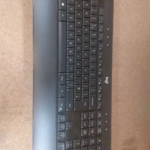 LOGITECH MK540 WIRELESS KEYBOARD