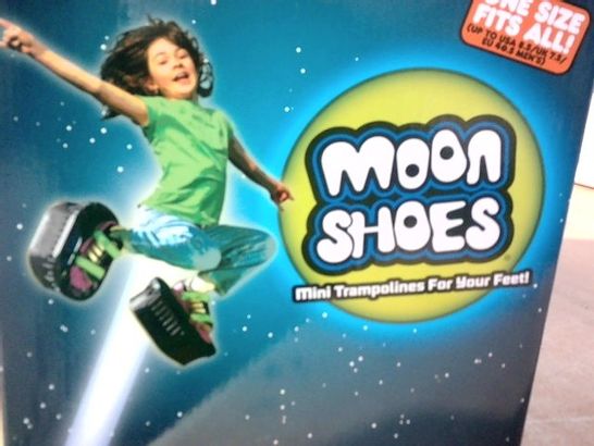 MOON SHOES - MINI TRAMPOLINES FOR YOUR FEET