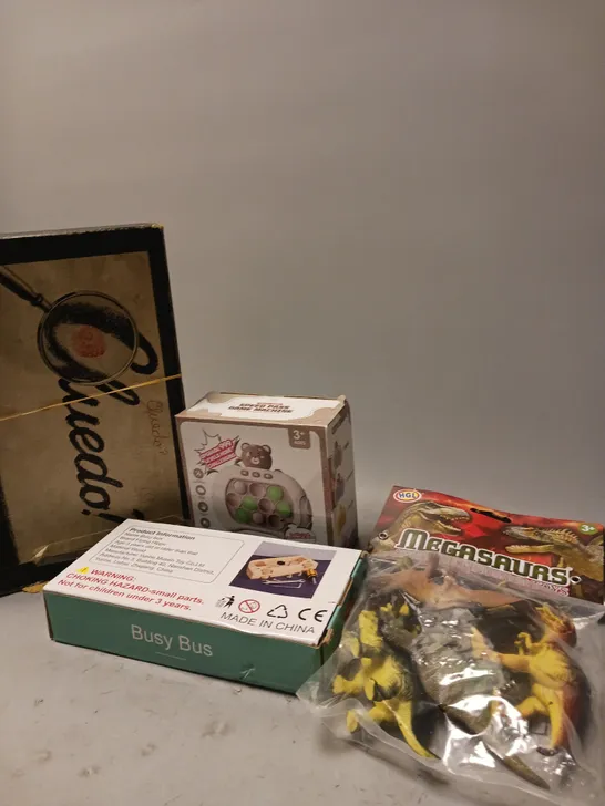 MEDIUM BOX OF ASSORTED TOYS AND GAMES TO INCLUDE CLUEDO, DINOSAUR TOYS AND SPEED PASS GAME 