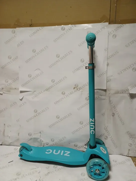 ZINC 3 WHEELED LIGHT UP STAR SCOOTER  RRP £39.99