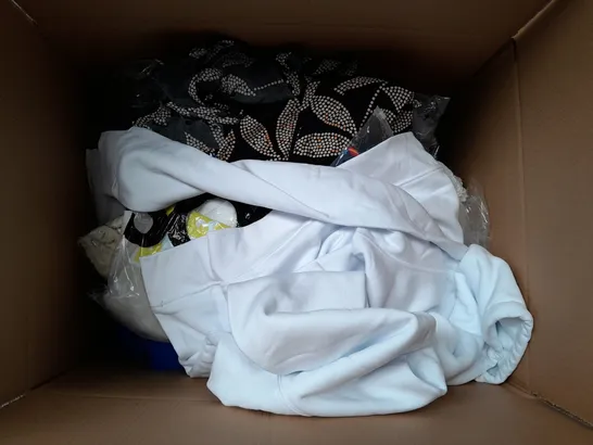 BOX OF APPROXIMATELY 18 ASSORTED ITEMS TO INCLUDE - DRESSES , JUMPERS , AND  T-SHIRTS ETC