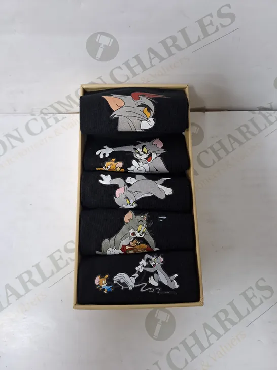 BOXED SET OF 5 TOM & JERRY NO ANKLE SOCKS IN BLACK - SIZE UNSPECIFIED 