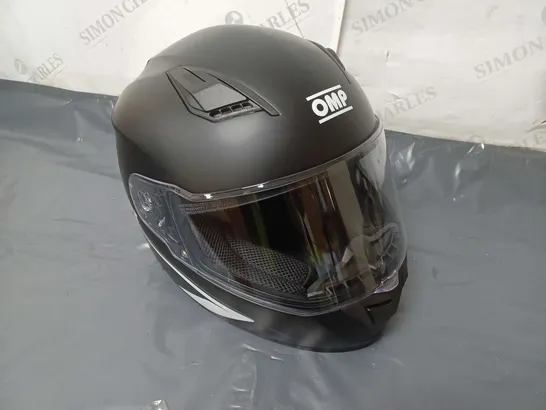 OMP ECER22-05 HELMET IN BLACK