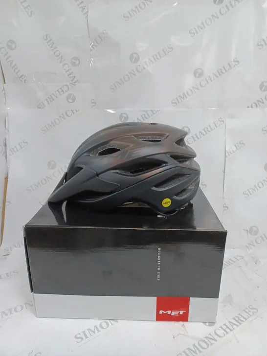 BOXED MET VELENO MIPS MOUNTAIN BIKE HELMET - LARGE