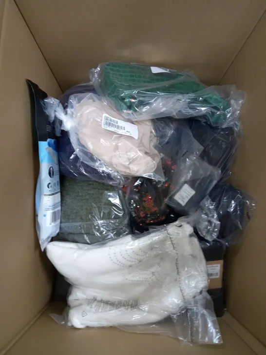 BOX OF APPROXIMATELY 10 ASSORTED ITEMS TO INCLUDE ASHWOOD BAG, BLACK TIGHTS, JUMPER ETC