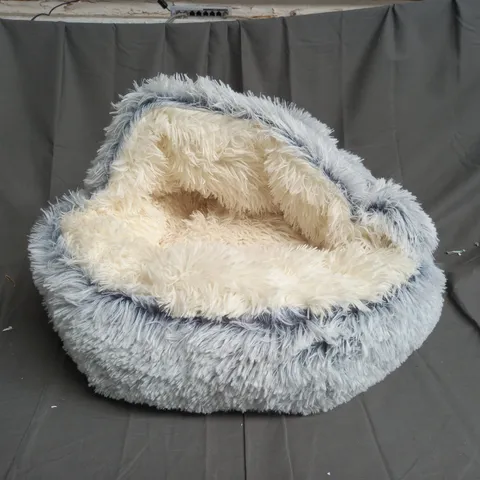 SMALL PET BED