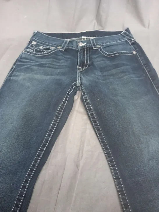 TRUE RELIGION STRAIGHT DENIM JEANS - SIZE 32