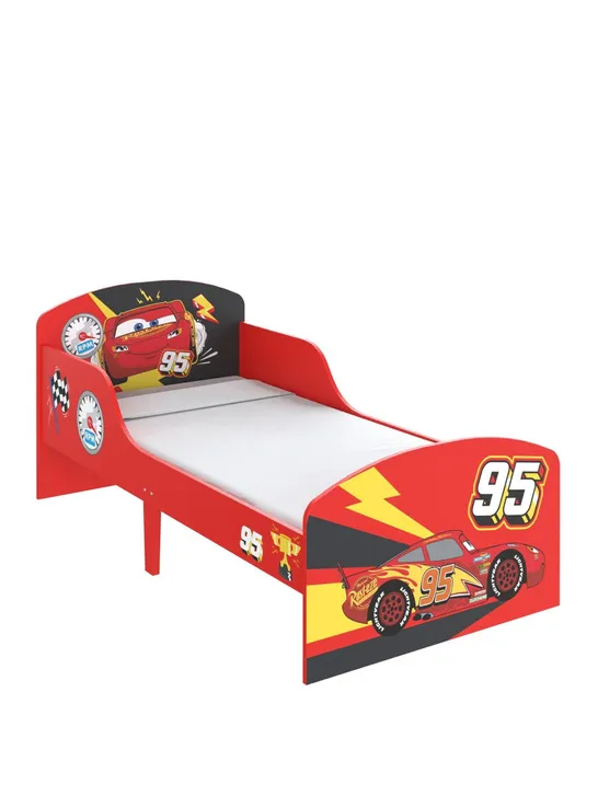 BOXED DISNEY PIXAR LIGHTENING MCQUEEN TODDLER BED - COLLECTION ONLY  RRP £199.99