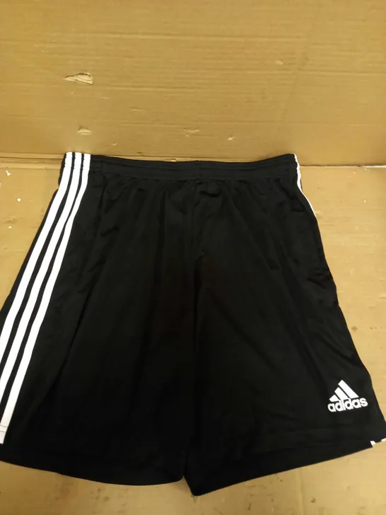 ADIDAS BLACK/WHITE LOGO SPORTS SHORTS - XL