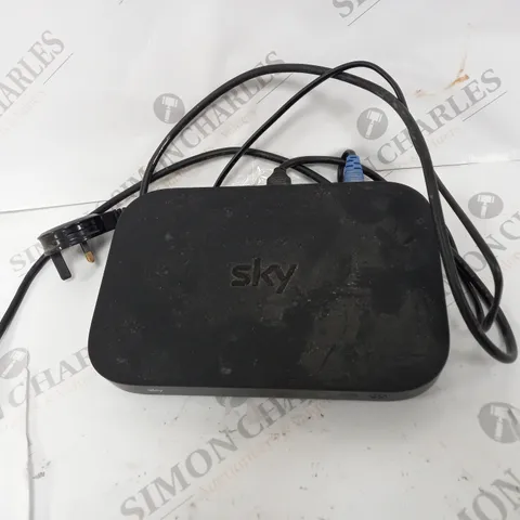 SKY DIGITAL BOX