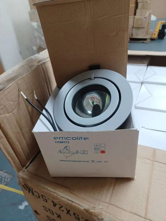 PALLET CONTAINING 12 ROSENLITE DOWNLIGHTS IN SILVER AND FROSTED GLASS, 80 EMCOLITE GREY FLUSH MOUNTS CDMT73, APPROXIMATELY 20 WALL MOUNTED GLASS FRONT WALL LIGHTS