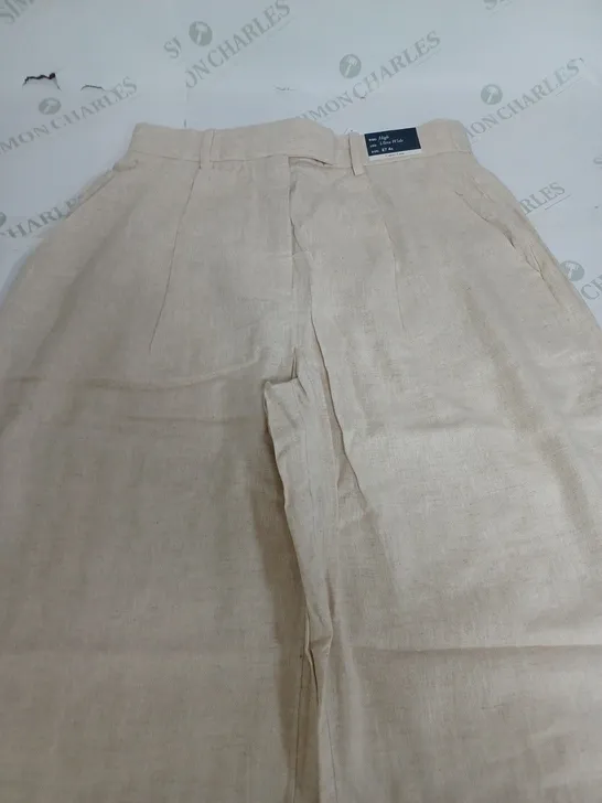 ABERCROMBIE & FITCH HIGH ULTRA WIDE TROUSERS IN CREAM - 27/4S