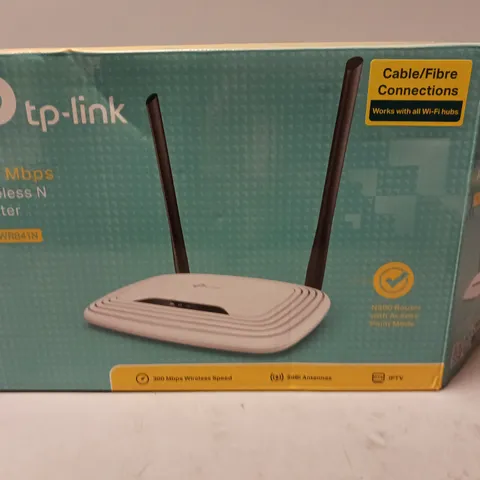 BOXED TP-LINK WIRELESS N ROUTER - TL-WR841N