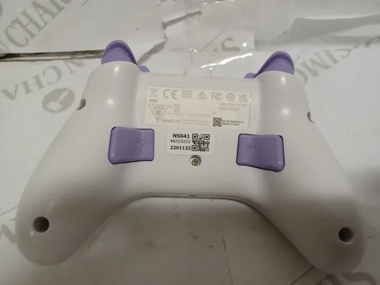 XBOX TURTLE BEACH REACT-R CONTROLLER - LILAC AND WHITE