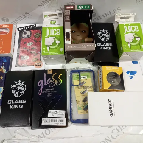 LOT OF ASSORTED MOBILE PHONE ACCESSORIES TO INCLUDE CASES, SCREEN PROTECTORS AND GROOT PHONE HOLDER