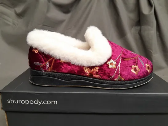 BOXED SHURPODY BURGUNDY SLIPPERS - UK 36