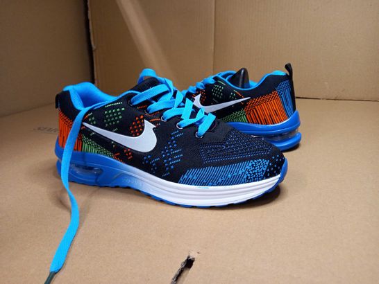 PAIR OF NIKE STYLE BLUE/ORANGE TRAINERS - SIZE 7