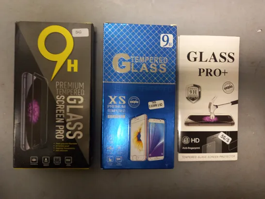 BOX OF APPROXIMATELY 20 ASSORTED MOBILE PHONE SCREEN PROTECTORS IN VARIOUS STYLES, FOR VARIOUS MODELS